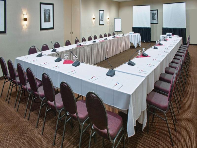 Four Points By Sheraton Toronto Airport Мисисага Екстериор снимка