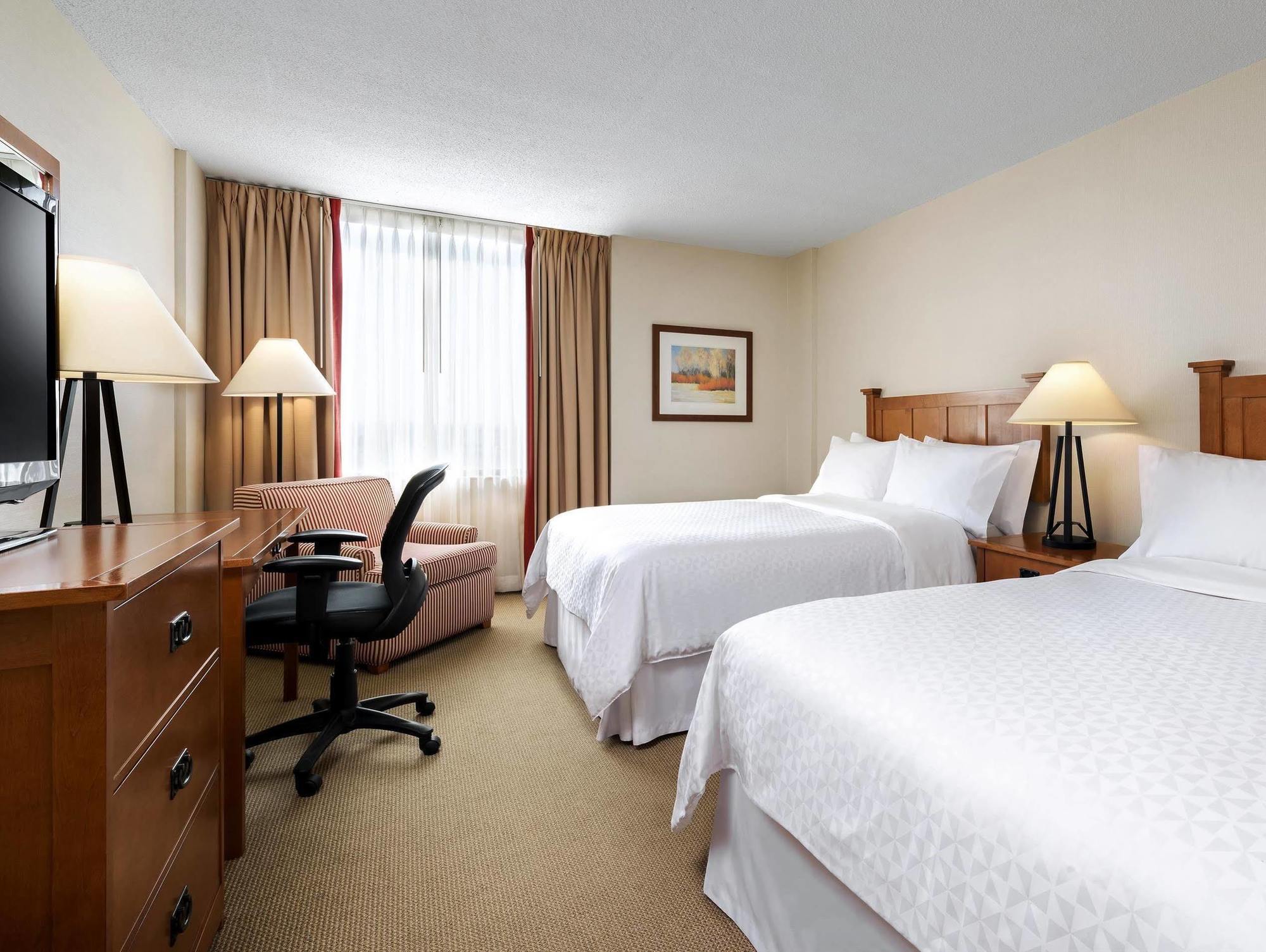 Four Points By Sheraton Toronto Airport Мисисага Екстериор снимка