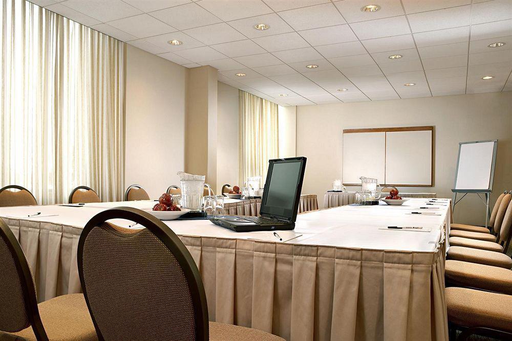Four Points By Sheraton Toronto Airport Мисисага Съоръжения снимка